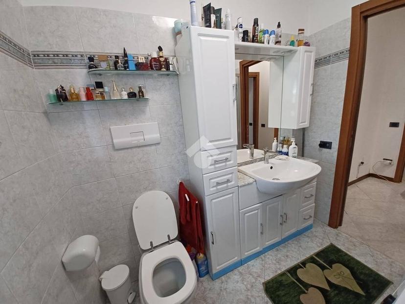 Trilocale via E. Frizzoni 19, Centro, Treviolo — foto 9 di 32