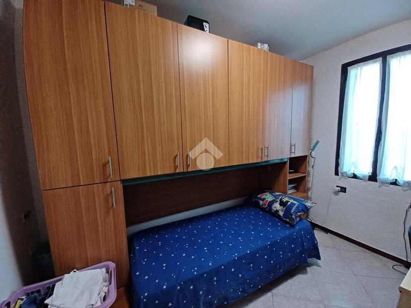 Trilocale via E. Frizzoni 19, Centro, Treviolo — foto 2 di 32