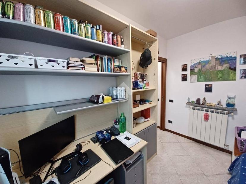 Trilocale via E. Frizzoni 19, Centro, Treviolo — foto 22 di 32