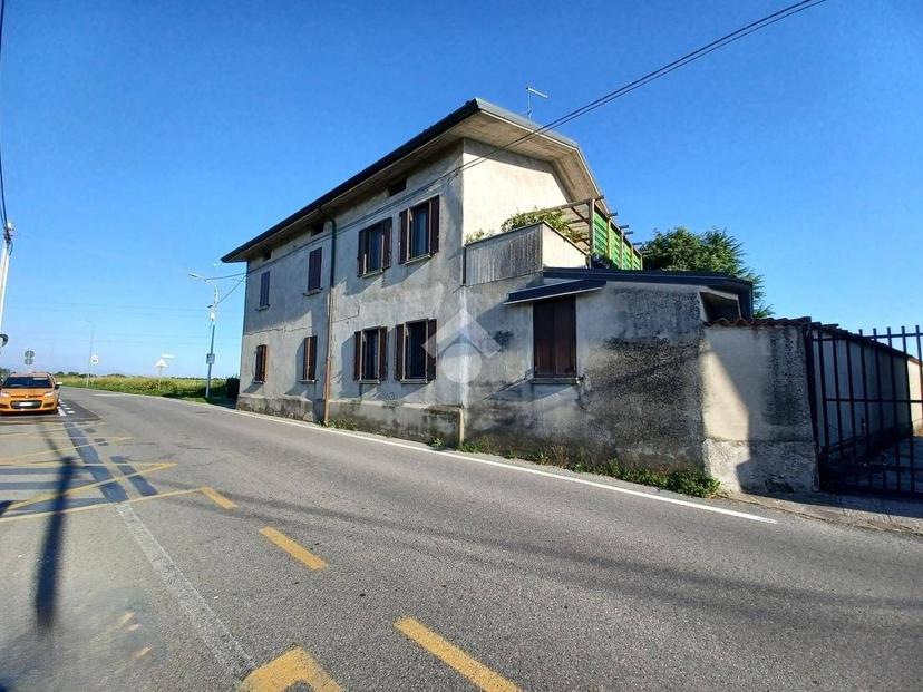 Trilocale via E. Frizzoni 19, Centro, Treviolo — foto 10 di 32
