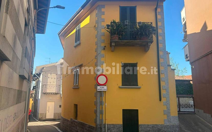 Terratetto unifamiliare via Venezia 4, Casorate Sempione — foto 3 di 37