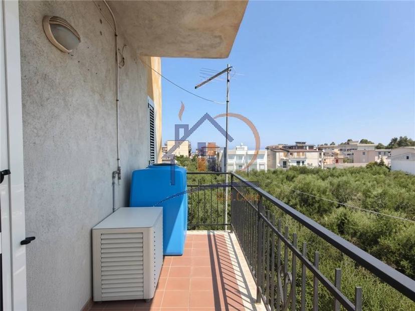 Trilocale viale delle Mimose, Fossa Solfara Mare, Corigliano-Rossano — foto 3 di 9