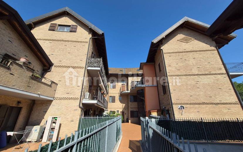 Trilocale via Arturo Toscanini 13, Villaggio Del Sole, Limbiate — foto 18 di 19