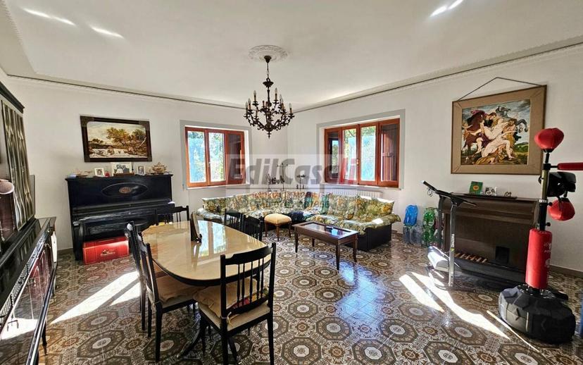 Villa plurifamiliare via Ortana, Bassano in Teverina — foto 2 di 40