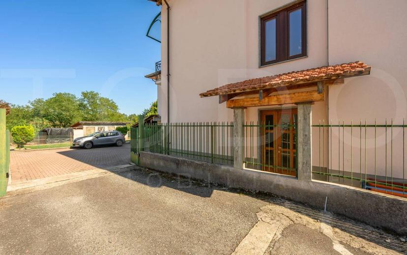 Appartamento via 4 Novembre 67, Centro, Lessona — foto 2 di 56