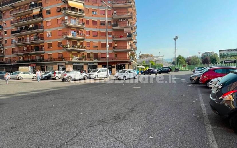 Trilocale piazza Caduti di via Fani, Tribunale, Frosinone — foto 23 di 31