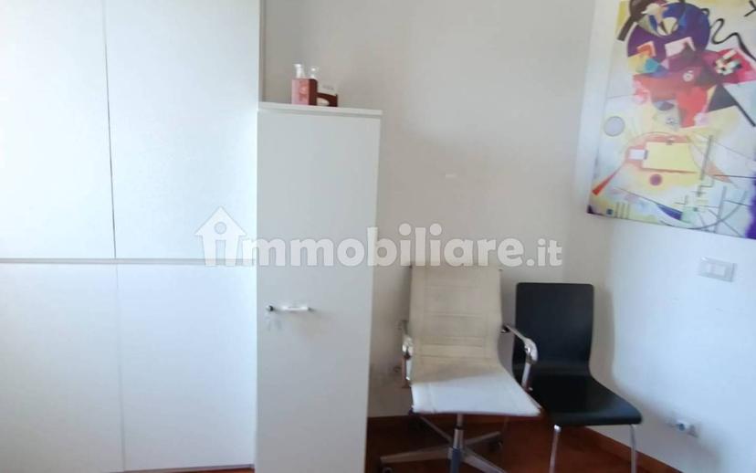 Trilocale piazza Caduti di via Fani, Tribunale, Frosinone
