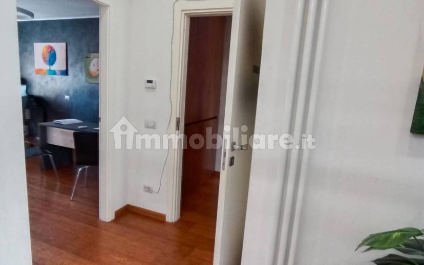 Trilocale piazza Caduti di via Fani, Tribunale, Frosinone — foto 30 di 31
