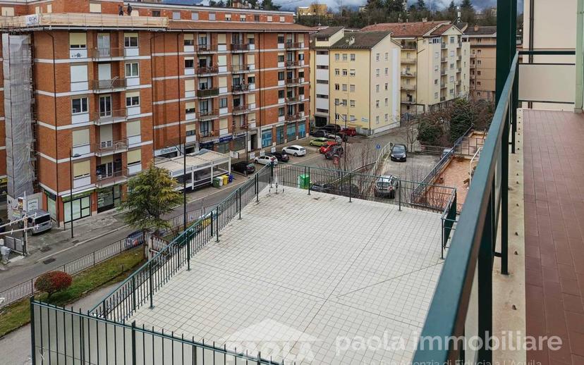 Appartamento via Carlo Chiarizia, Duomo - Fontana Luminosa, L'Aquila — foto 5 di 26