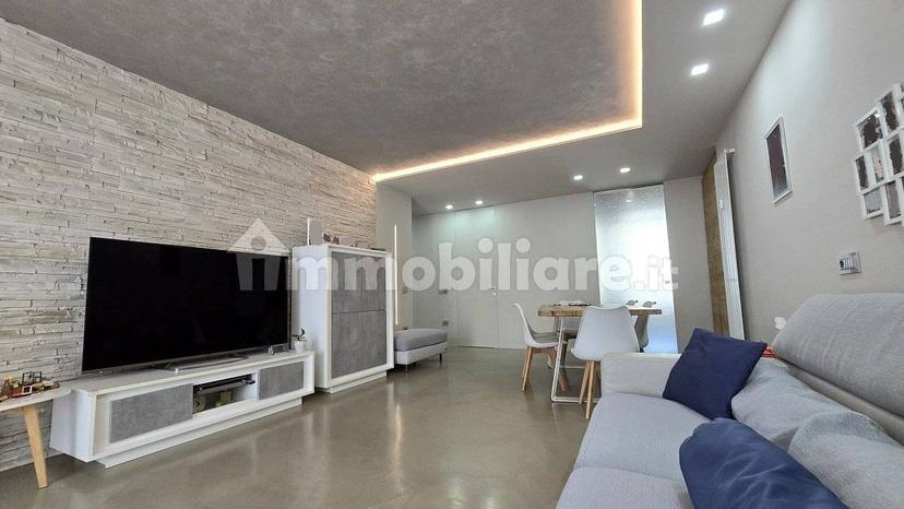 Trilocale via Chambery 125, Centro, Aosta — foto 28 di 30