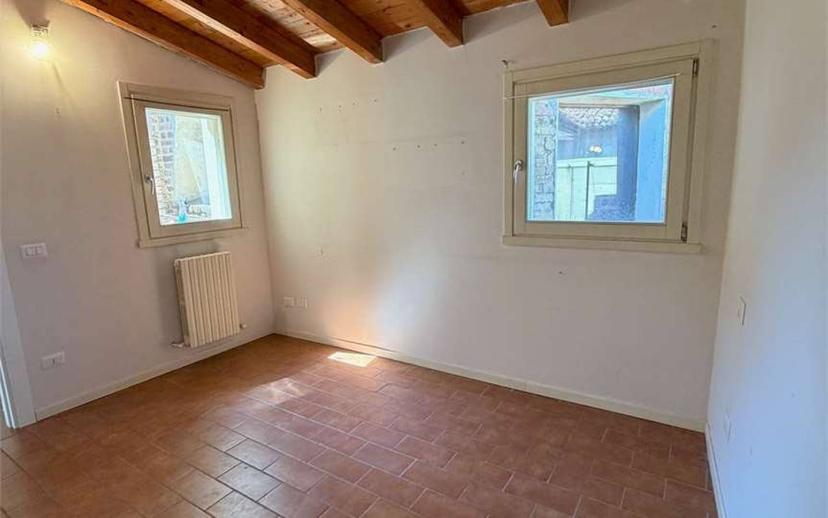 Trilocale ottimo stato, secondo piano, Centro Storico, Crema — foto 20 di 28