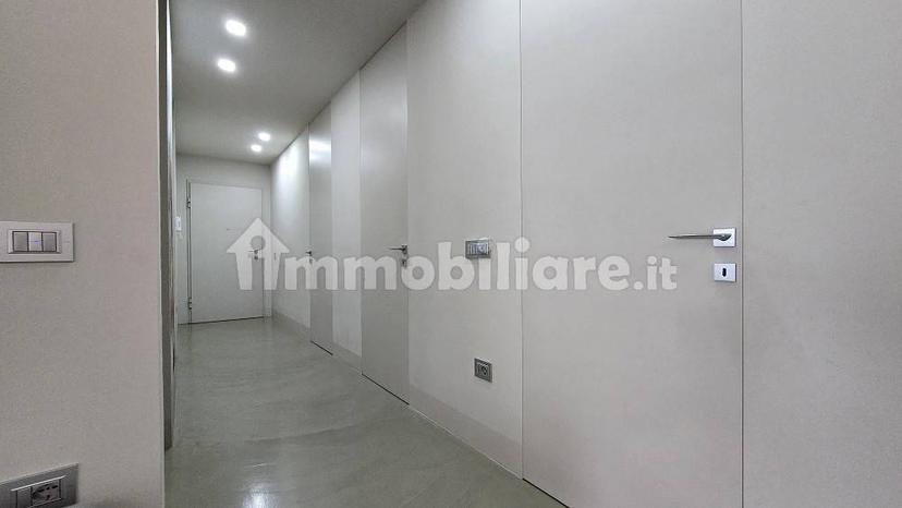 Trilocale via Chambery 125, Centro, Aosta — foto 2 di 30