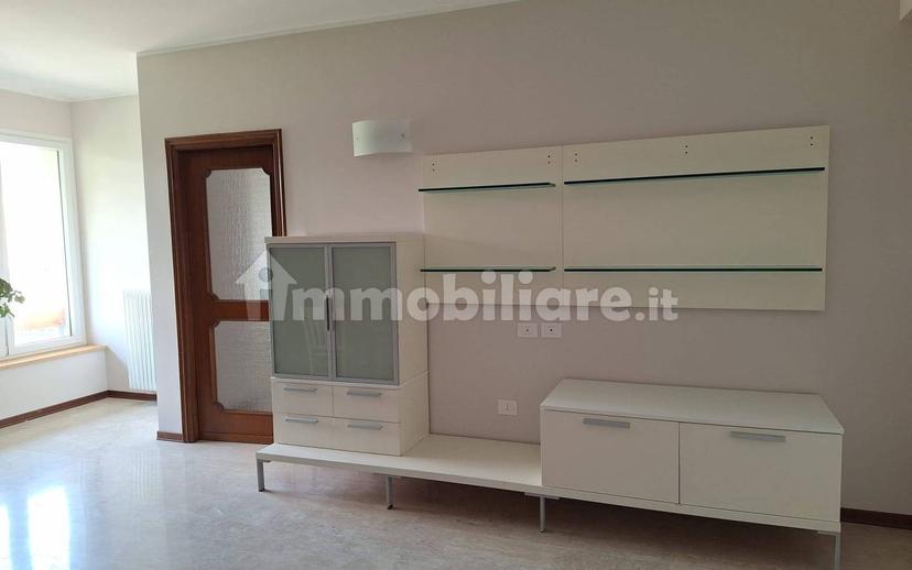 Trilocale via Piero Maffei 395, Centro, Cossato — foto 10 di 10
