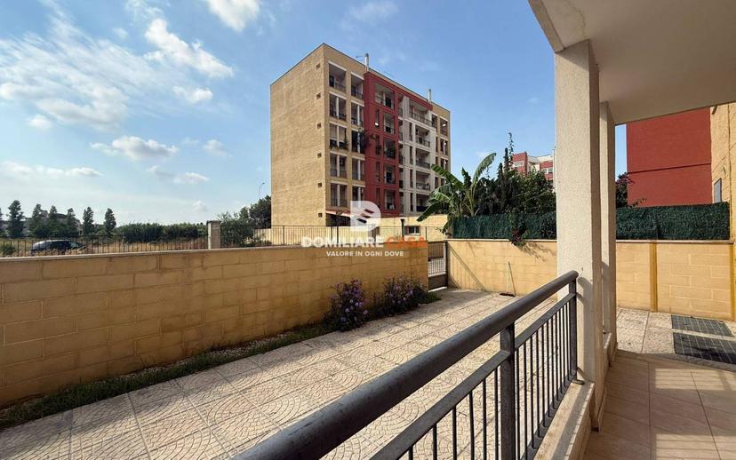Appartamento via Gino Bramieri 7, Rudiae - Casermette, Lecce