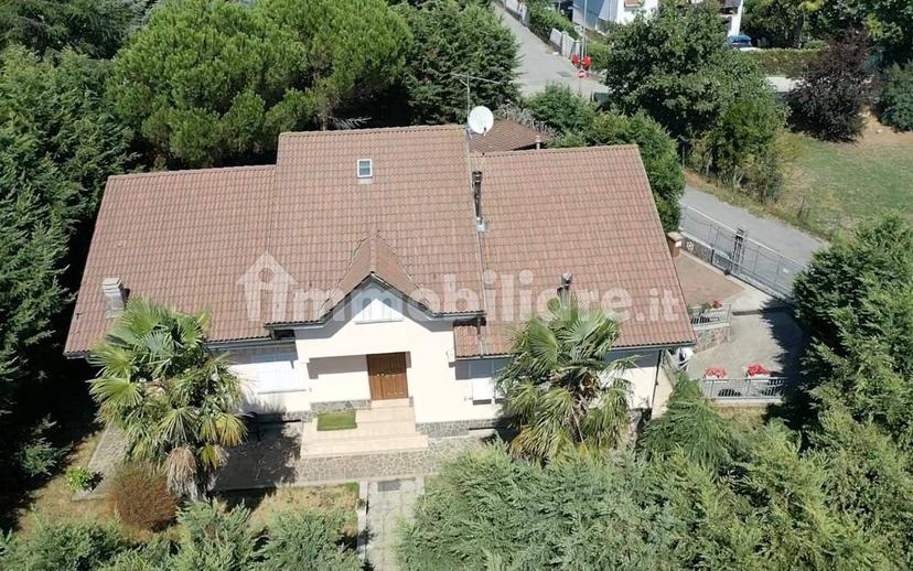 Villa bifamiliare via Vecchia di Plodio, Centro, Carcare — foto 4 di 58