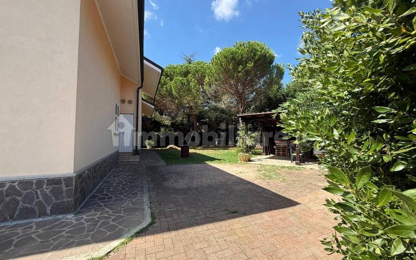 Villa bifamiliare via Vecchia di Plodio, Centro, Carcare