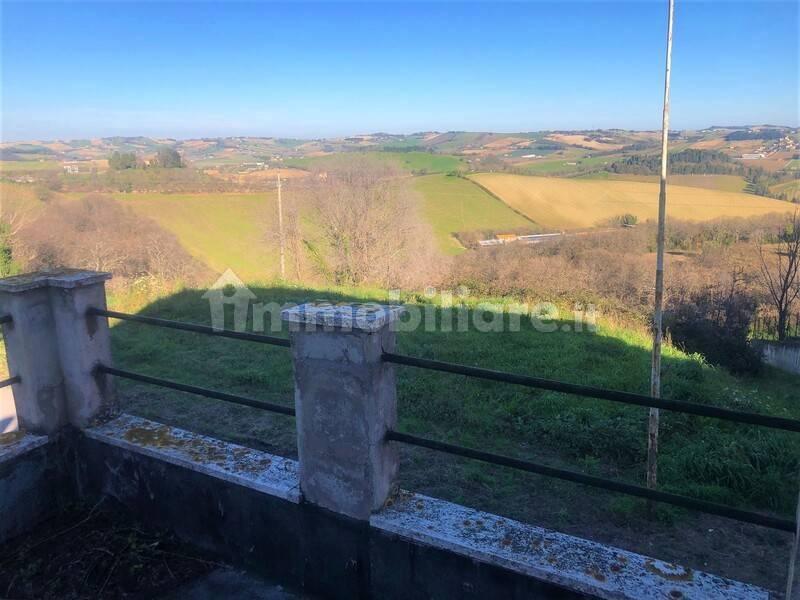 Casale, buono stato, 300 m², Montoro, Filottrano