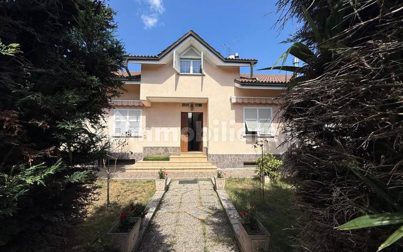 Villa bifamiliare via Vecchia di Plodio, Centro, Carcare — foto 3 di 58