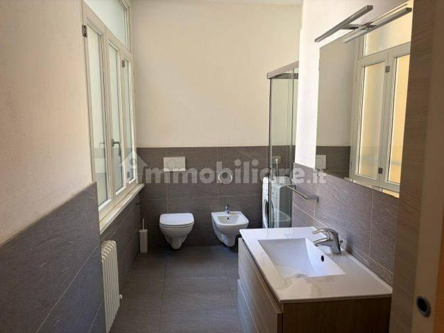 Trilocale vicolo Granai 4, Centro, Lecco — foto 7 di 20