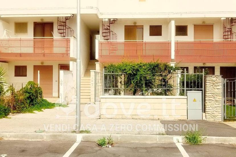 Trilocale Località Ippocampo via Mar Ionio 40, Centro, Manfredonia — foto 12 di 24