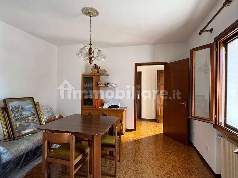 Terratetto unifamiliare 150 m², buono stato, Centro, Cappella Maggiore — foto 10 di 34