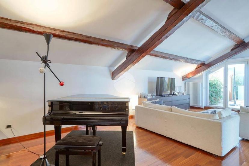 Attico via M. Venegoni 11, Sciarè, Gallarate — foto 30 di 48