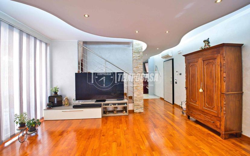 Villa a schiera 5 locali, ottimo stato, Galliate — foto 42 di 48