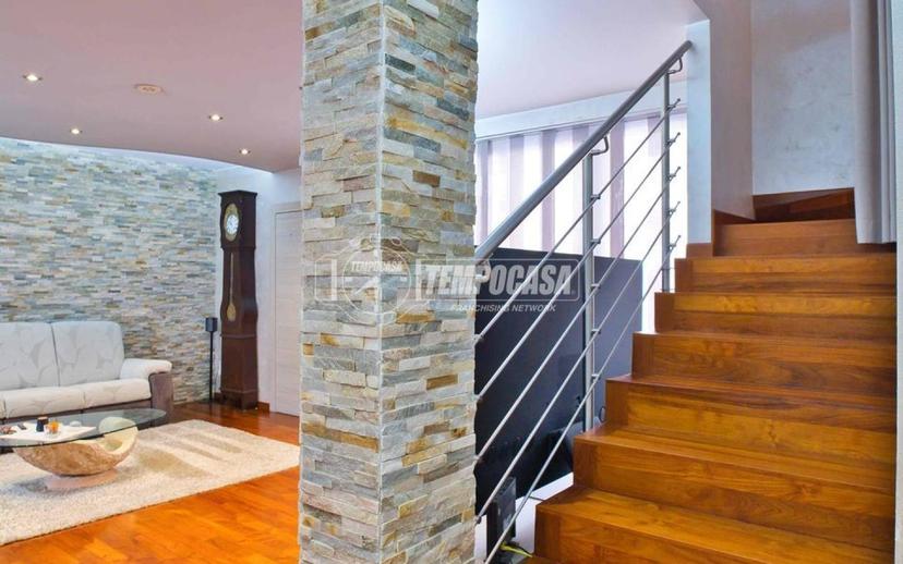 Villa a schiera 5 locali, ottimo stato, Galliate — foto 24 di 48