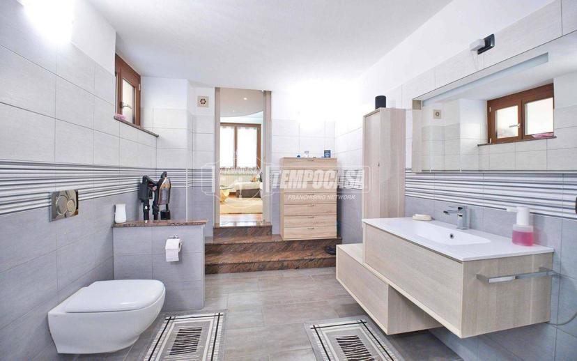 Villa a schiera 5 locali, ottimo stato, Galliate — foto 46 di 48