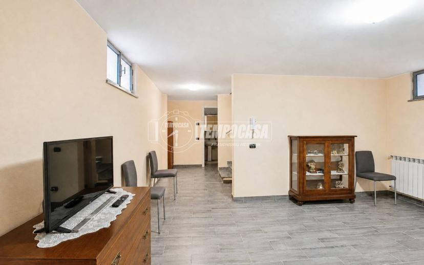 Villa a schiera 5 locali, ottimo stato, Galliate — foto 40 di 48