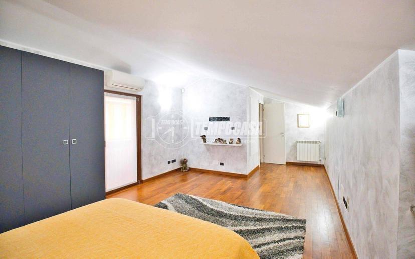Villa a schiera 5 locali, ottimo stato, Galliate — foto 3 di 48