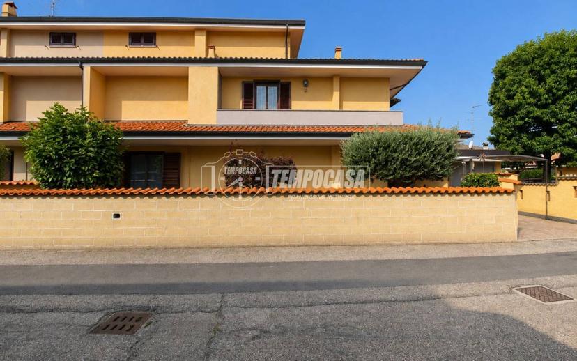 Villa a schiera 5 locali, ottimo stato, Galliate — foto 41 di 48