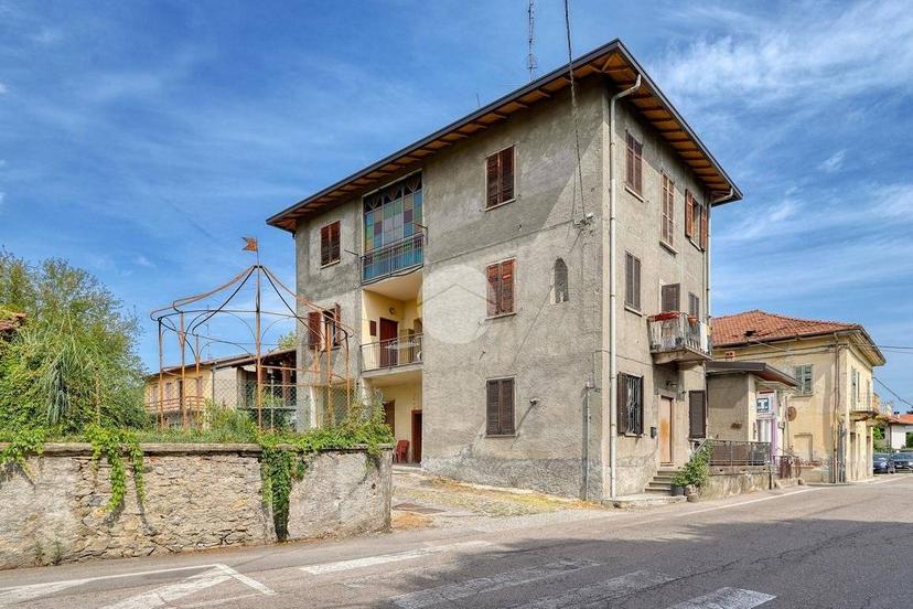 Quadrilocale piazza San Martino 5, Cimbro, Vergiate — foto 22 di 29