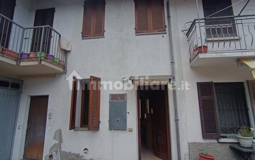 Bilocale via Cesare Battisti 20, Centro, Ferno — foto 6 di 14