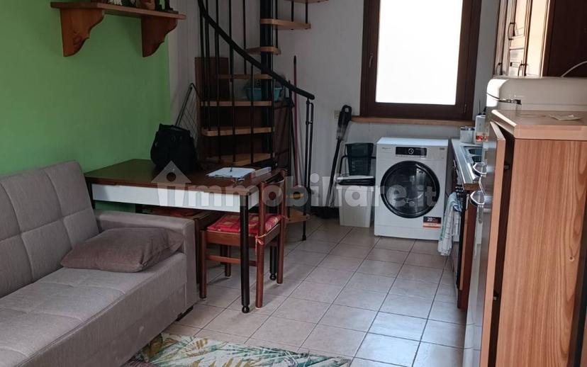 Bilocale via Cesare Battisti 20, Centro, Ferno — foto 13 di 14