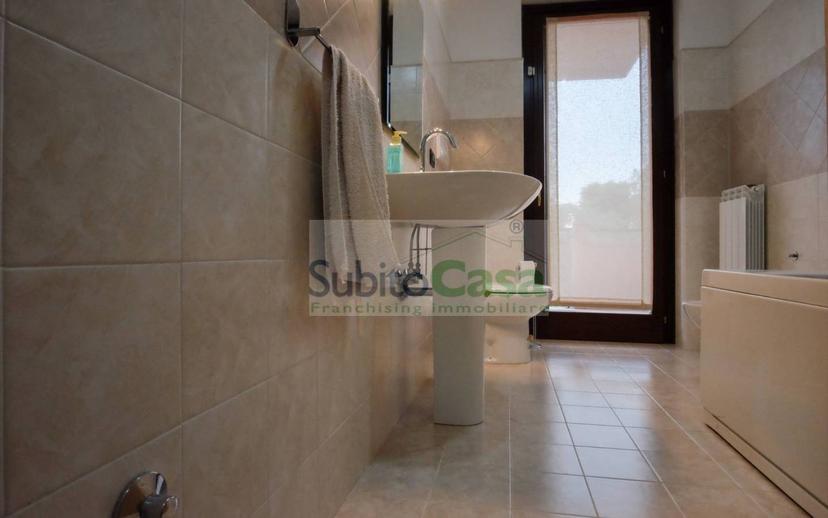 Quadrilocale viale San Vincenzo 51, Pianella — foto 40 di 41