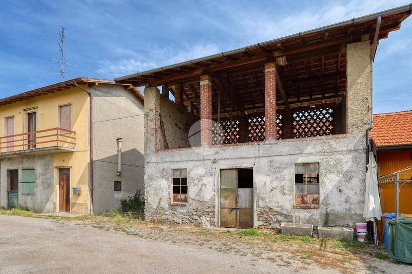Quadrilocale piazza San Martino 5, Cimbro, Vergiate — foto 29 di 29