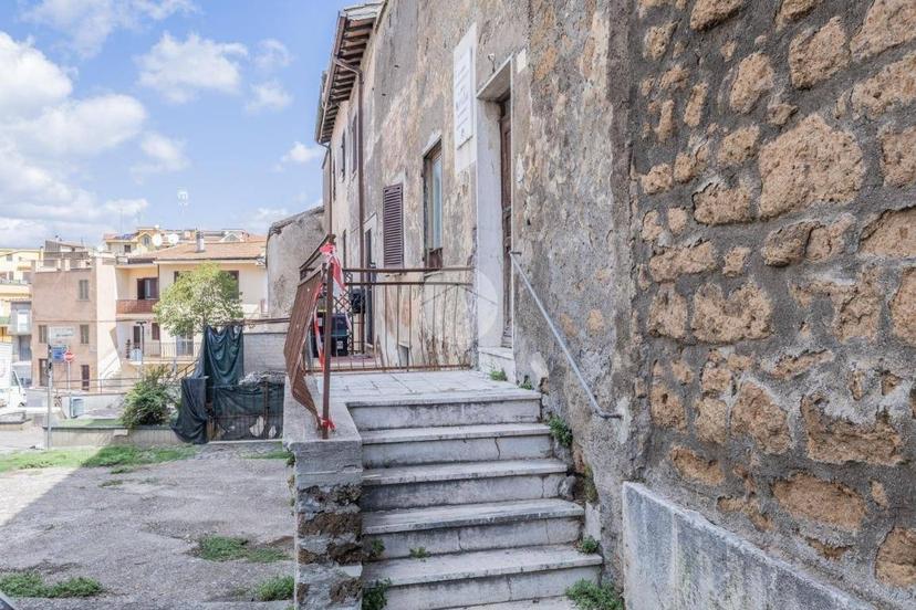 Trilocale piazza margherita 2, Centro, Castel Sant'Elia — foto 9 di 11
