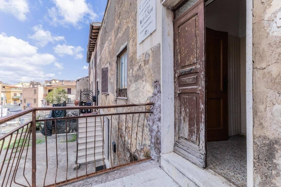 Trilocale piazza margherita 2, Centro, Castel Sant'Elia