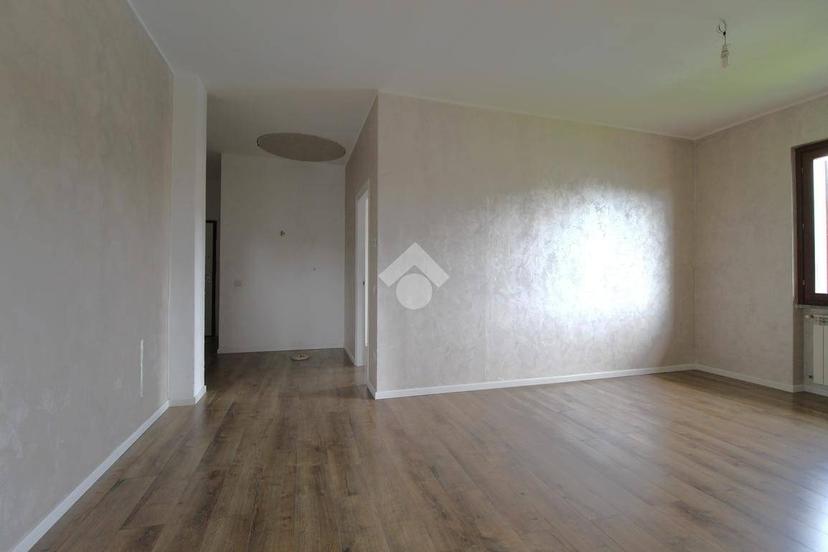 Bilocale via G. Garibaldi 31, Renate — foto 12 di 18