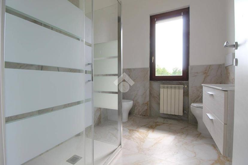 Bilocale via G. Garibaldi 31, Renate — foto 5 di 18