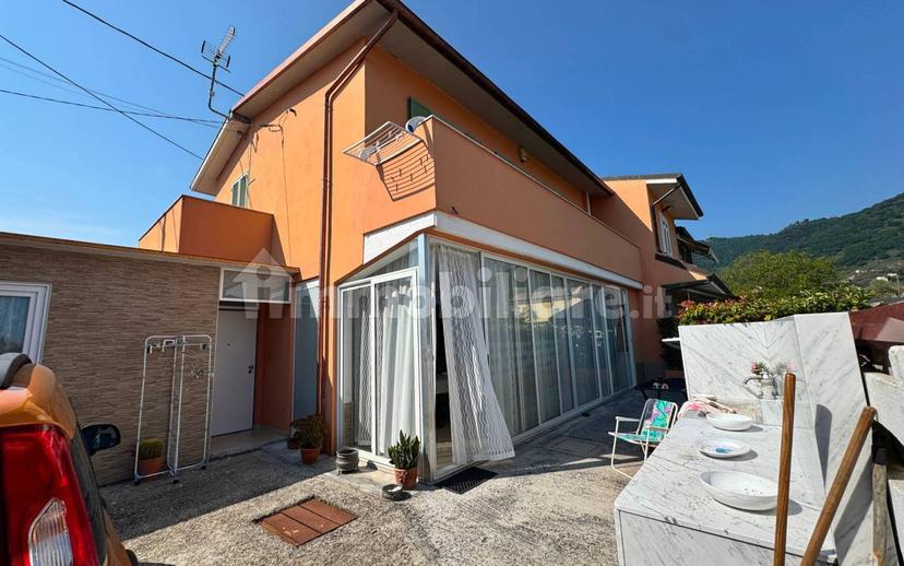 Terratetto plurifamiliare 130 m², ottimo stato, Fontia, Fossola, Fossone, Carrara — foto 15 di 18