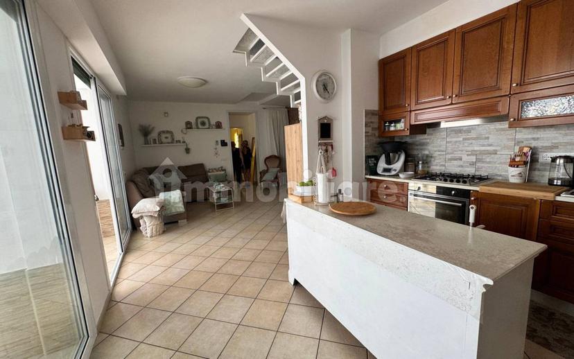 Terratetto plurifamiliare 130 m², ottimo stato, Fontia, Fossola, Fossone, Carrara — foto 14 di 18
