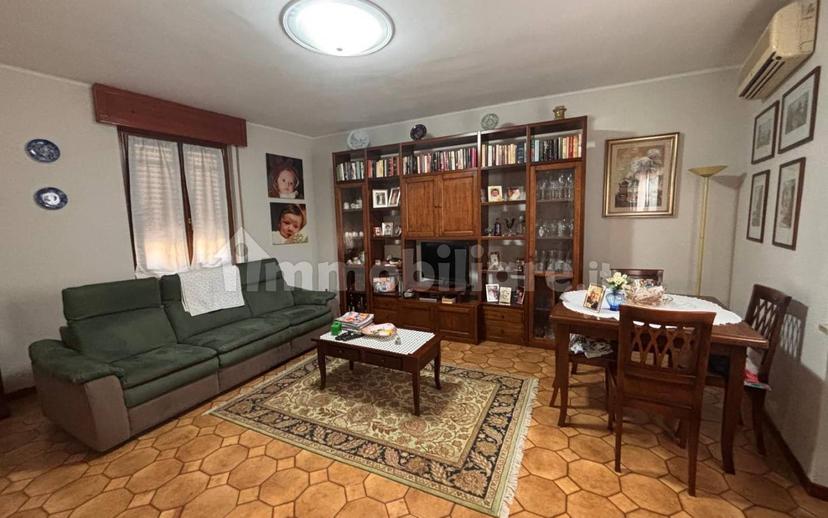 Villa unifamiliare via Piave, Centro, Tromello — foto 12 di 22