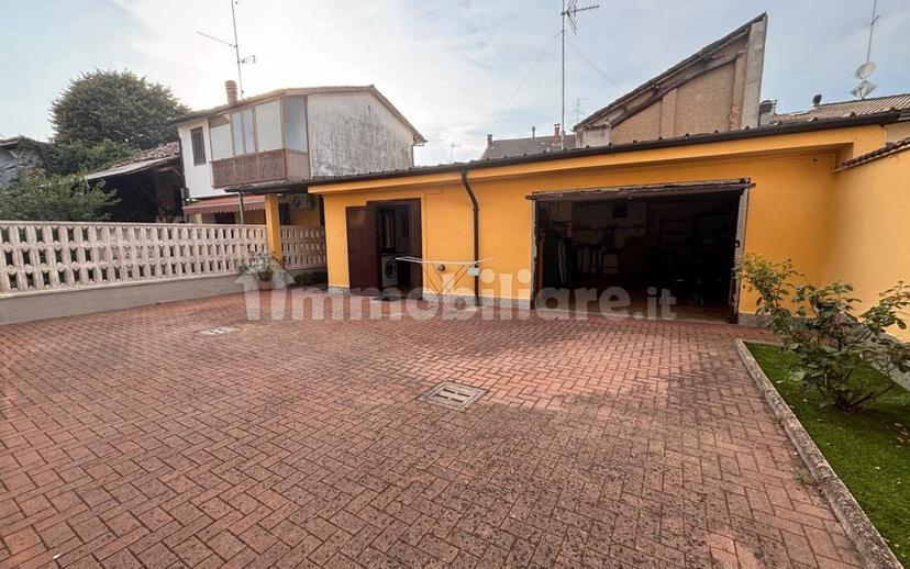 Villa unifamiliare via Piave, Centro, Tromello — foto 21 di 22