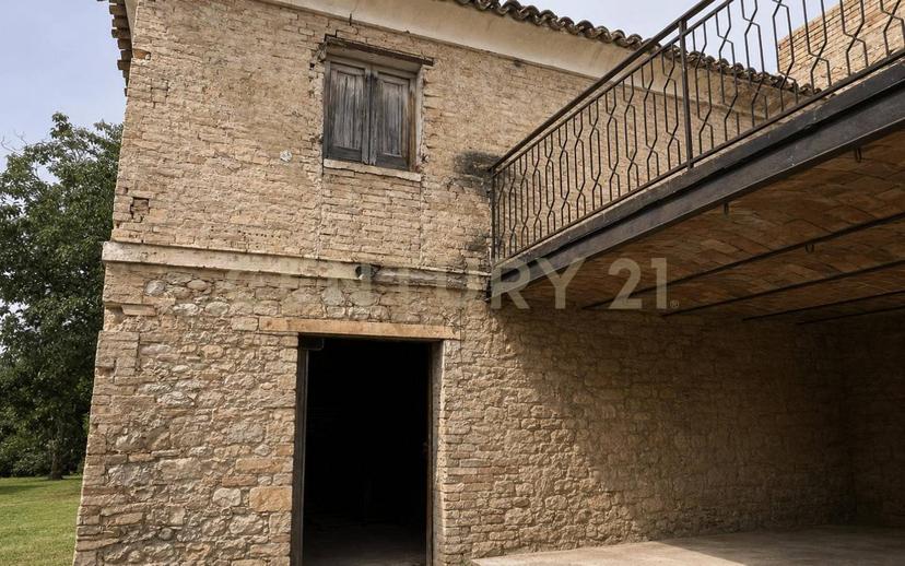 Casale Contrada Scannella Inferiore snc, Loreto Aprutino — foto 8 di 75