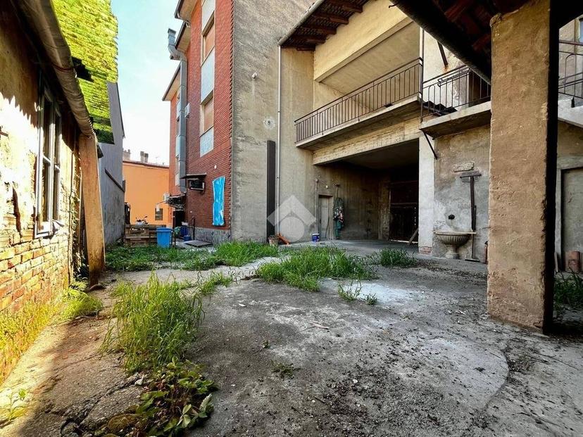 Rustico via IV Novembre 12, Centro, Castelleone — foto 11 di 13
