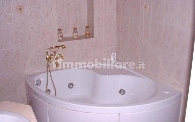 Terratetto unifamiliare via Francesco Maturanzio 28, Centro, Deruta — foto 9 di 49