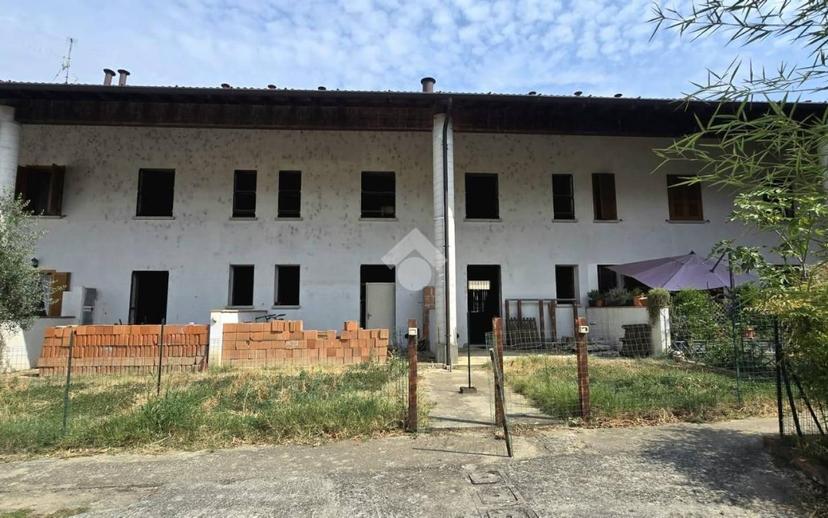 Villa a schiera via Civardi 12, Centro, Gombito