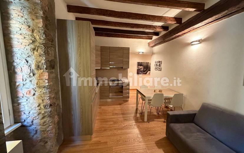 Trilocale vicolo Granai 4, Centro, Lecco — foto 16 di 20